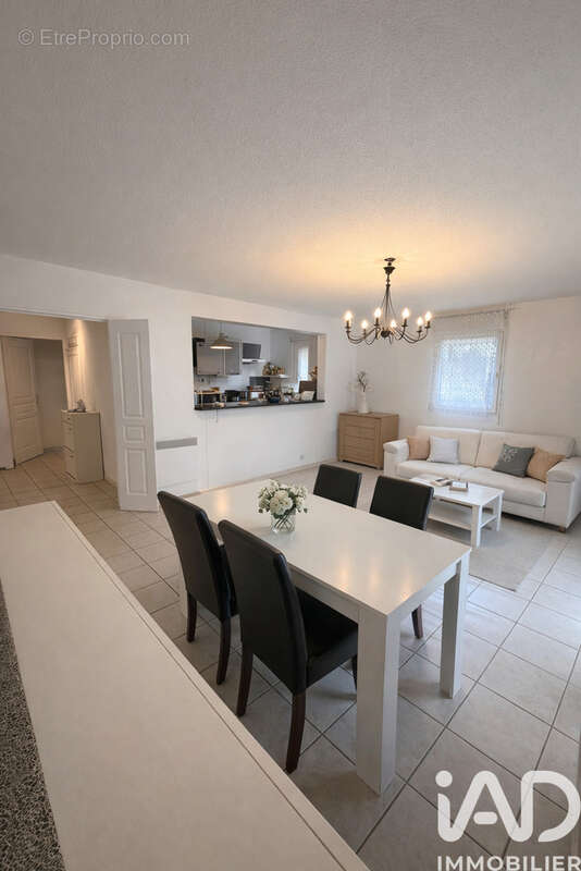 Photo 2 - Appartement à MARSEILLE-11E