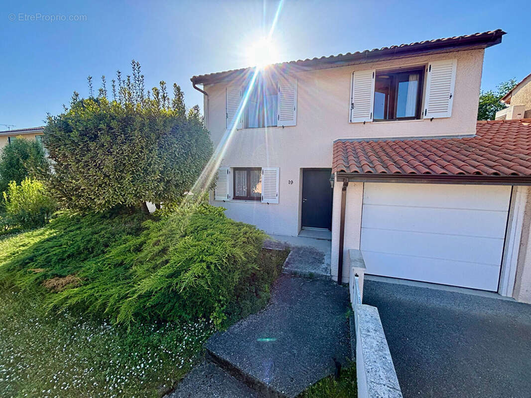 Maison à BLANQUEFORT