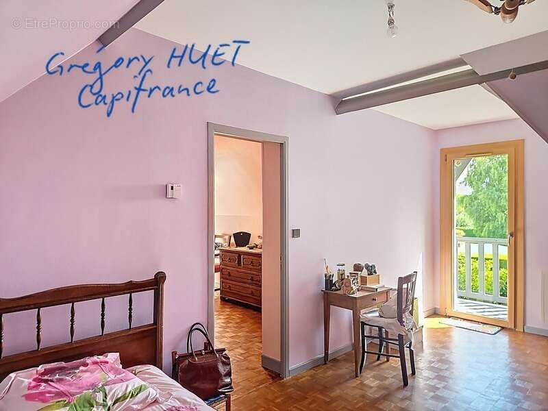 Maison à CROSVILLE-LA-VIEILLE