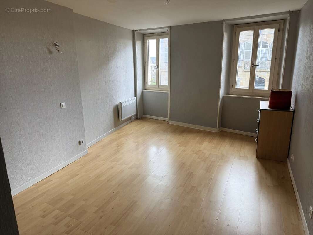 Appartement à BELLAC
