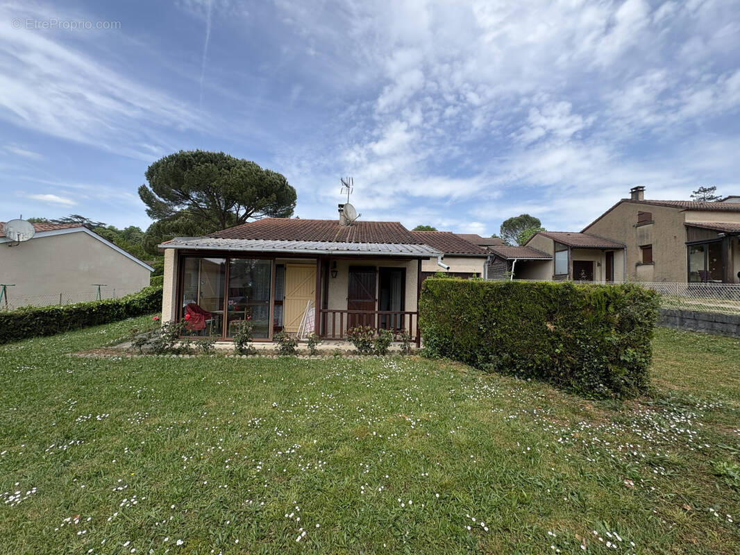 Maison à PUY-L'EVEQUE