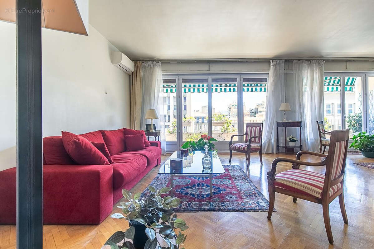 Appartement à MARSEILLE-8E