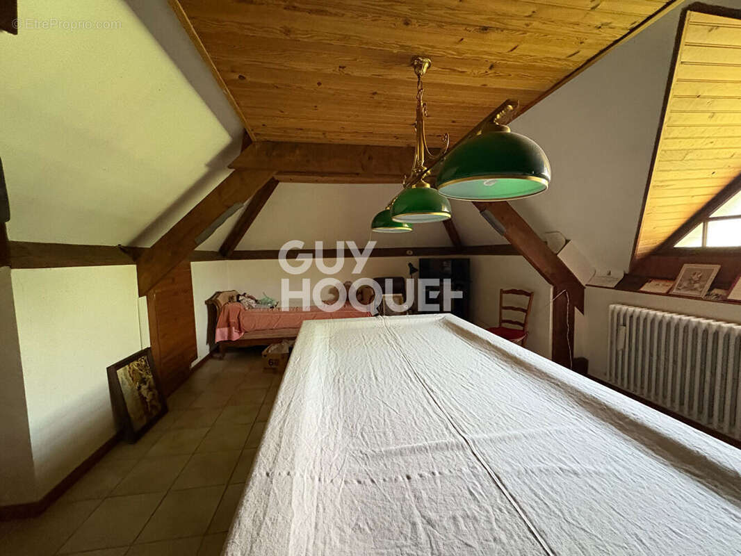 Maison à SAINT-DENIS-LES-PONTS