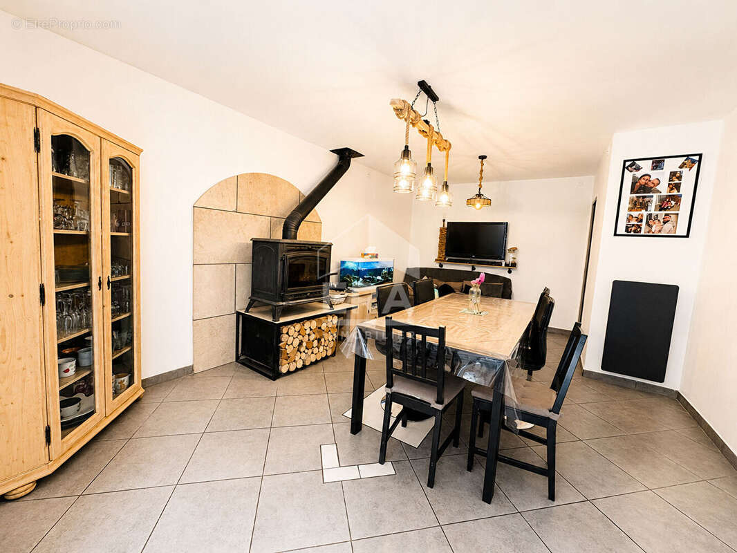 Maison à COMPS