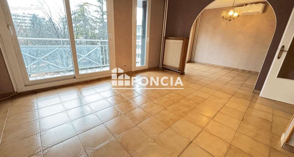 Appartement à EYBENS