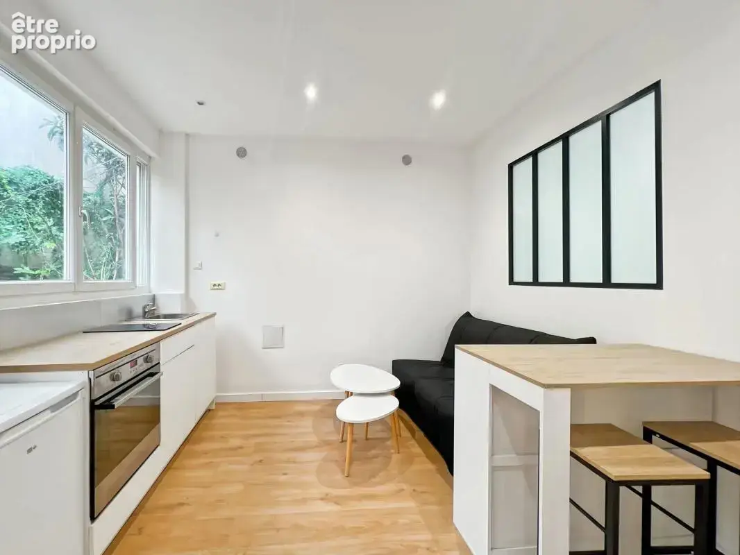 Paris 10 - rue chaudron - t2 bien agencé avec extérieur - photo 3