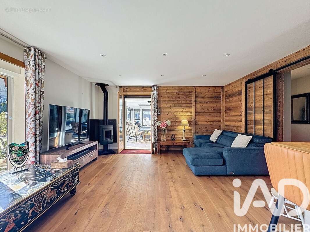 Maison 134 m² à La Roche-Sur-Foron  - photo 4