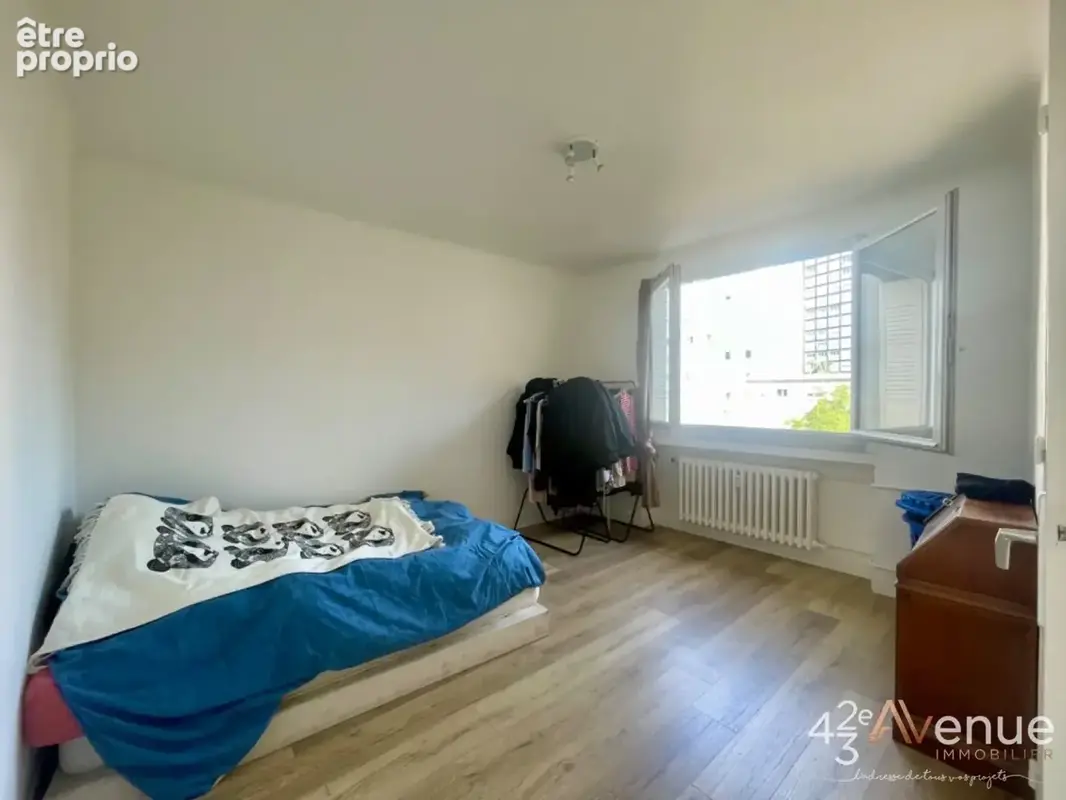 Appartement 68 m² à Saint-Etienne  - photo 8