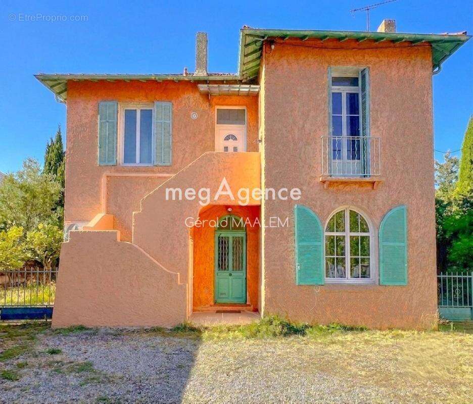 Maison à FREJUS
