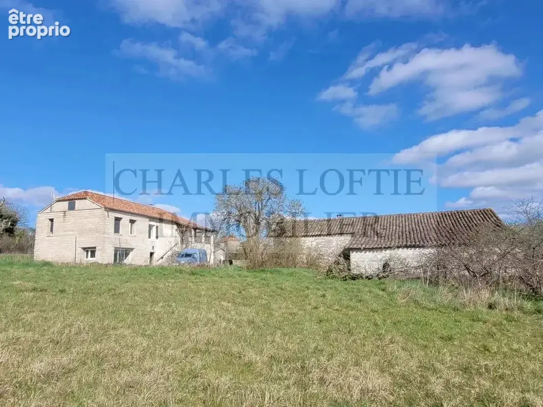 Maison en pierre avec extension et grande grange, sur un terrain de 8811 m,² à moins de 15 minutes de Cahors. - photo 15