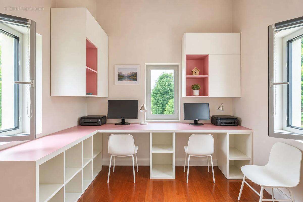 Appartement à COLLONGES-AU-MONT-D'OR