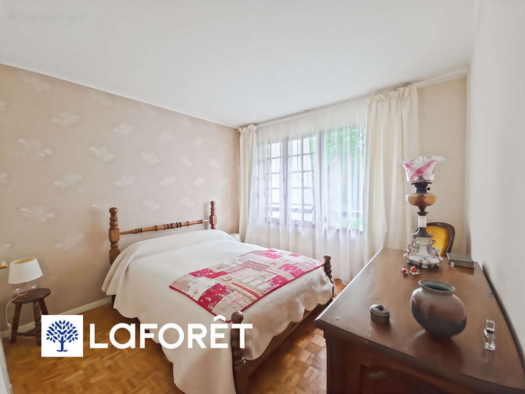 Maison Ris Orangis 5 pièce(s) 82.98 m2 - photo 5