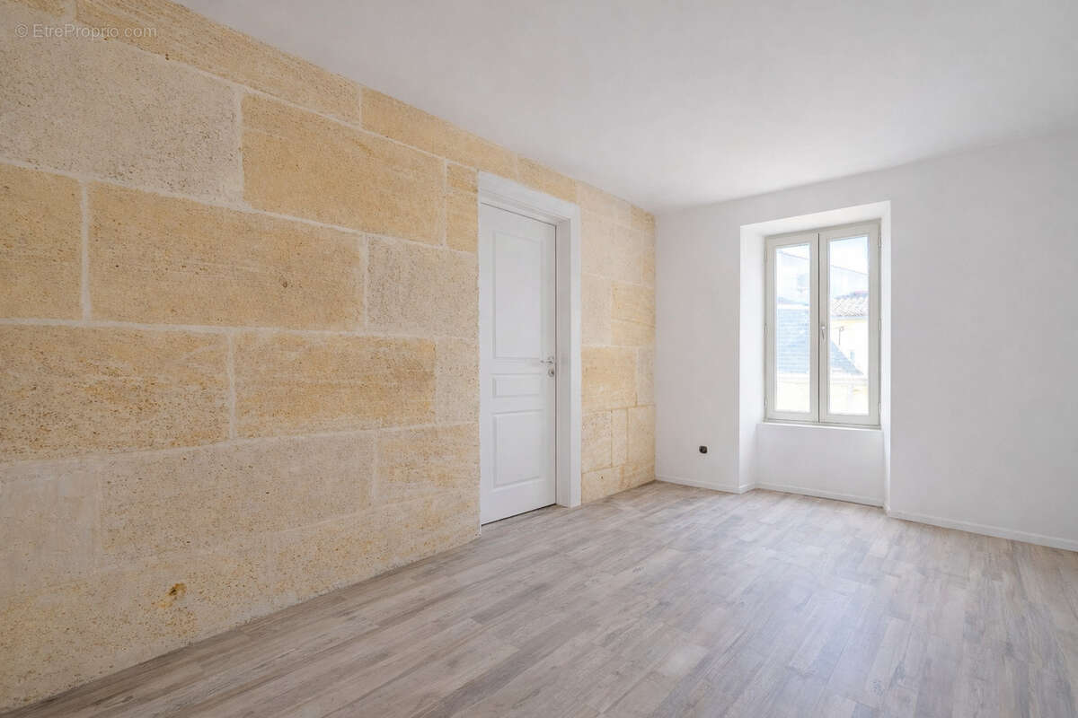 Maison à COGNAC