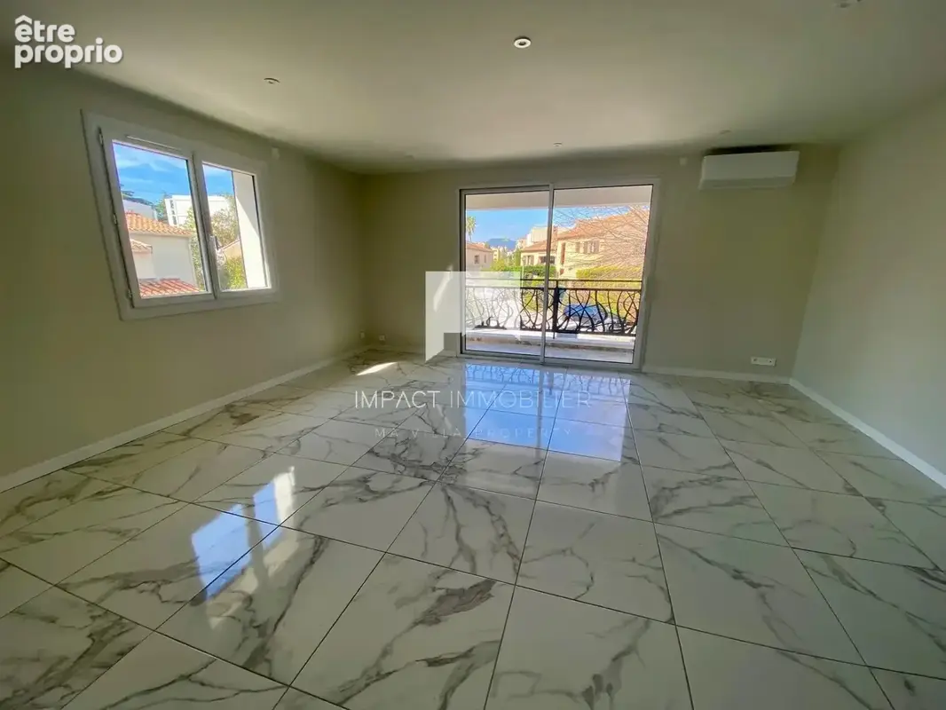 Hyères – olbius-riquier  maison rénovée de 160 m² – 4 chambres – lotissement sécurisé - photo 4