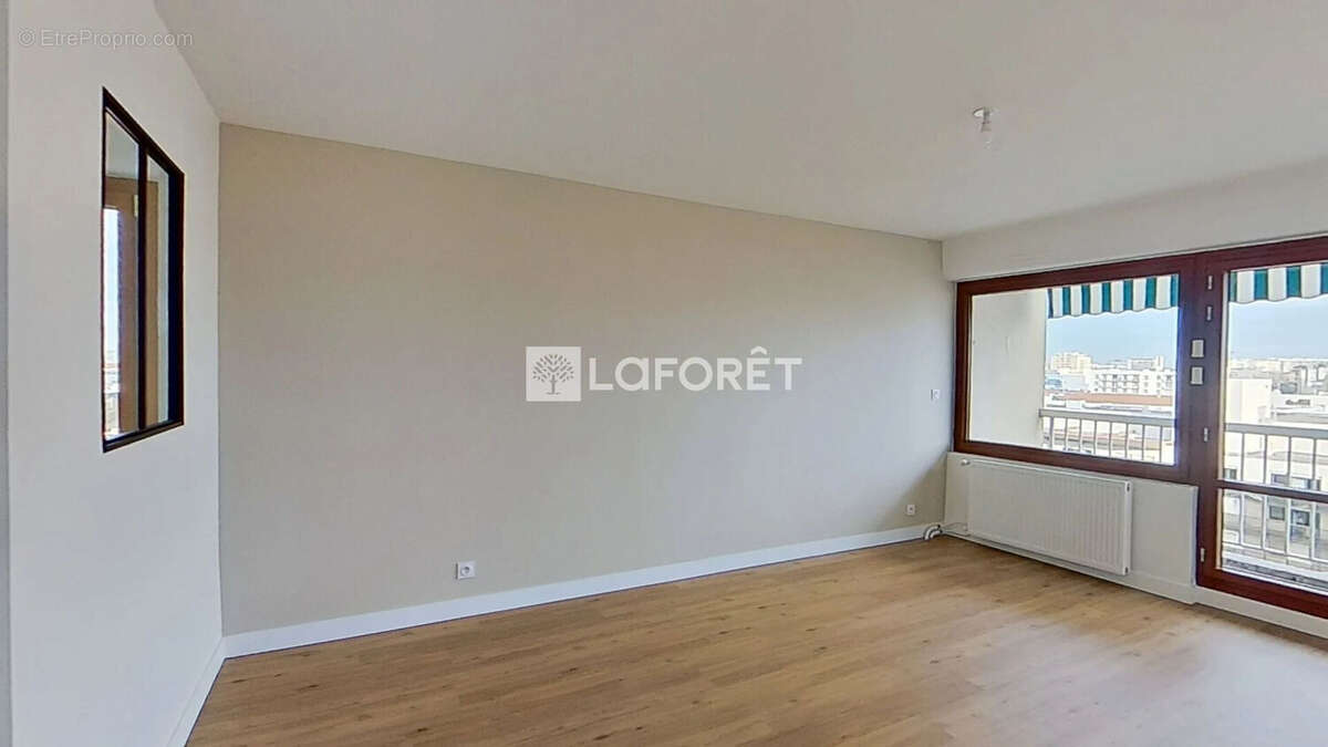 Appartement à LYON-8E