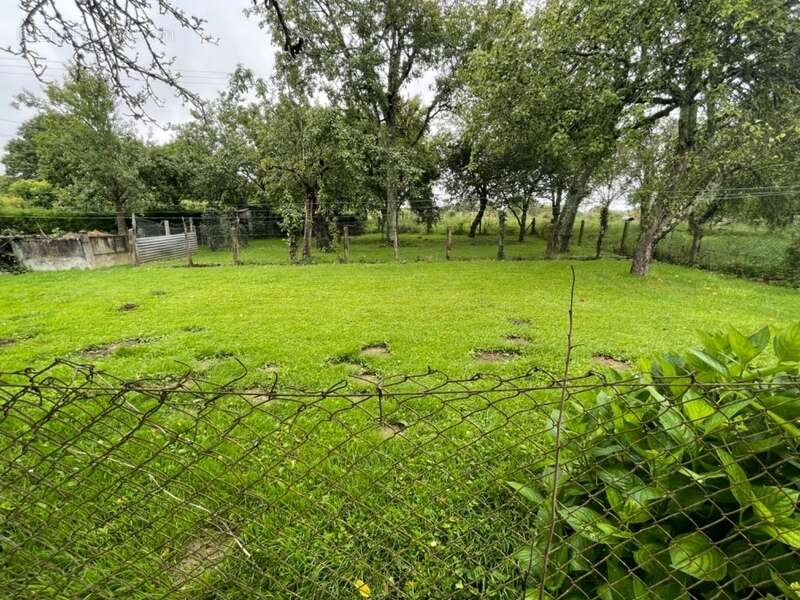 Maison à LOURDOUEIX-SAINT-PIERRE