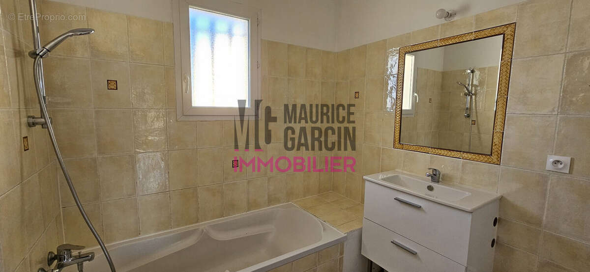 Appartement à L&#039;ISLE-SUR-LA-SORGUE