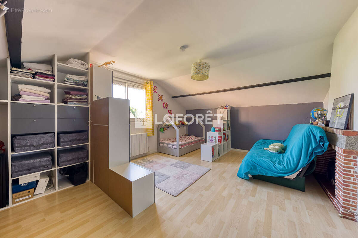 Maison à PONTAULT-COMBAULT