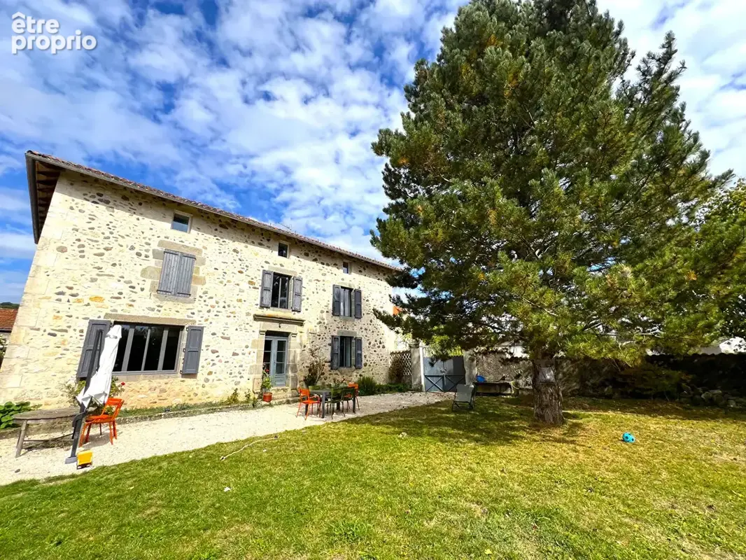 Maison Arpajon Sur Cere 5 pièce(s) 250.50 m2 - photo 2