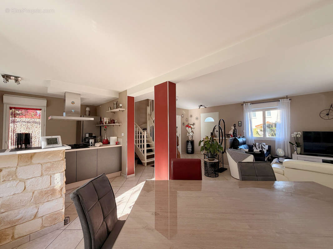 Maison à BOURGOIN-JALLIEU