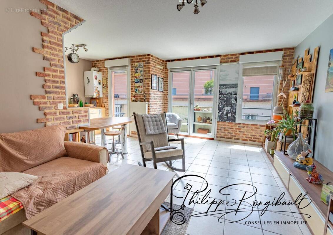 Photo 1 - Appartement à BOURGOIN-JALLIEU