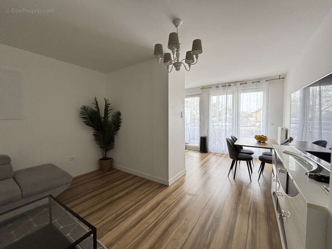 Appartement à SARTROUVILLE