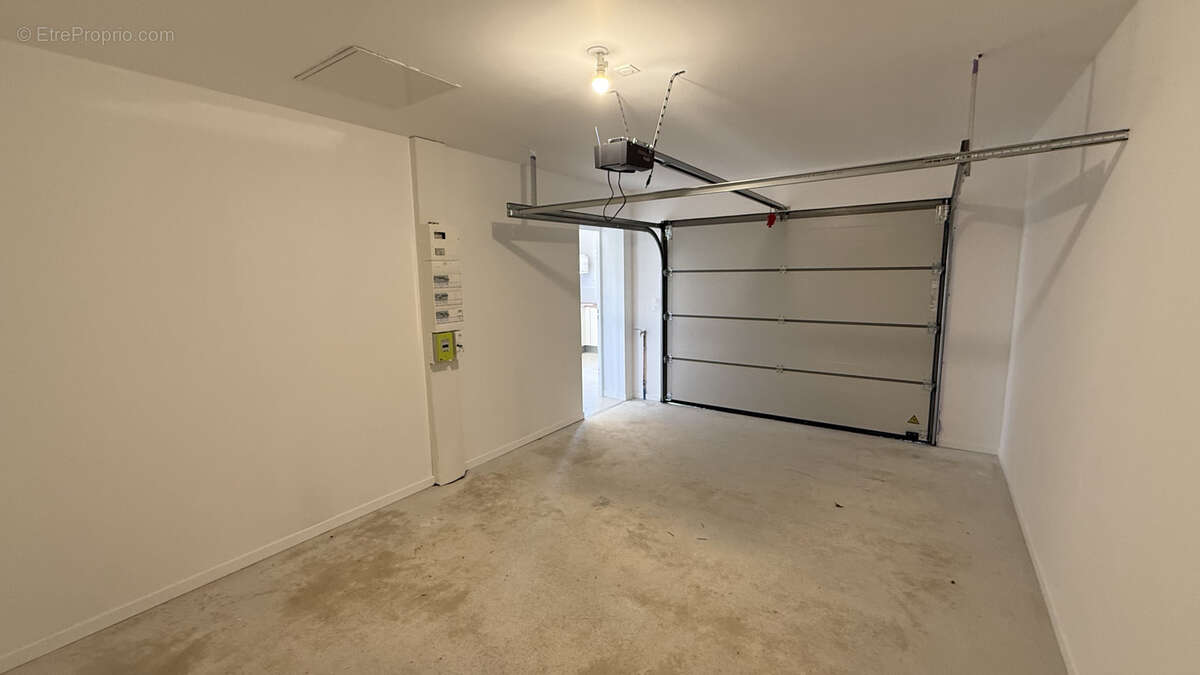 Maison à SALIGNAC-EYVIGUES