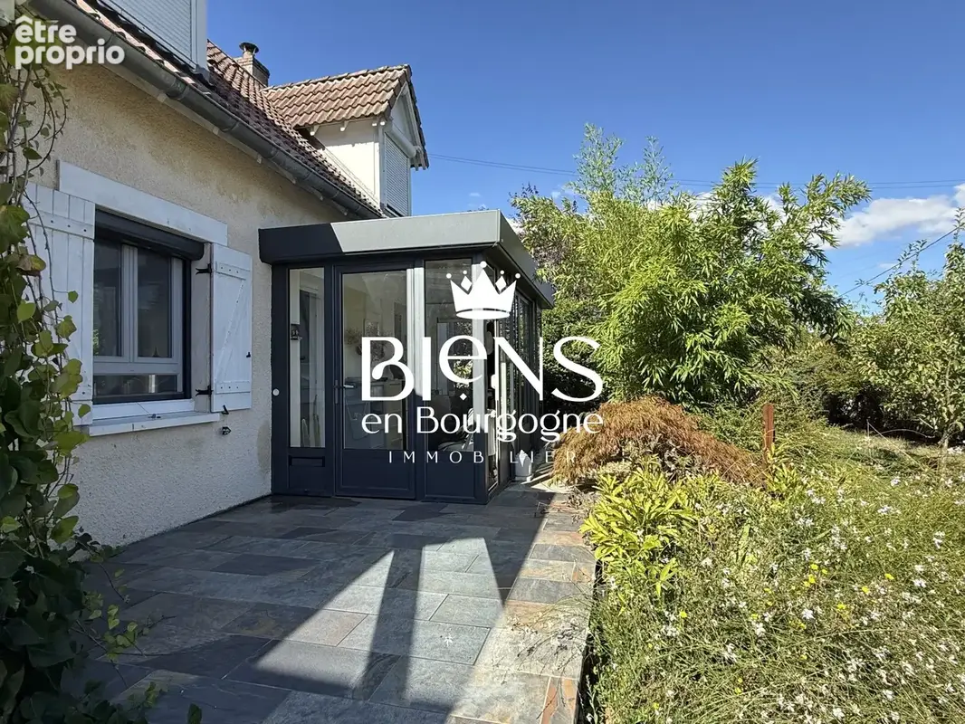 Maison à FARGES-LES-CHALON