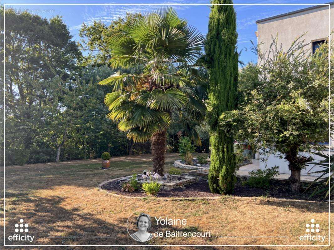 Maison 210 m² à Vitre  - photo 20