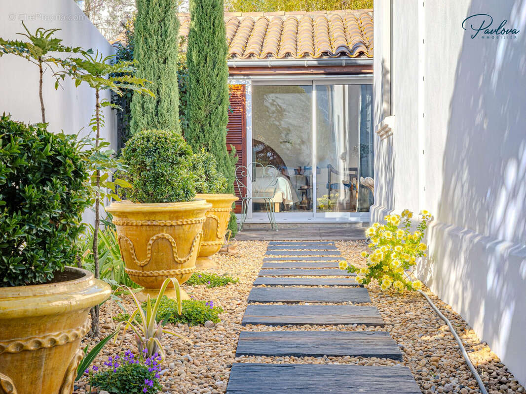 Maison à CASTELNAU-LE-LEZ