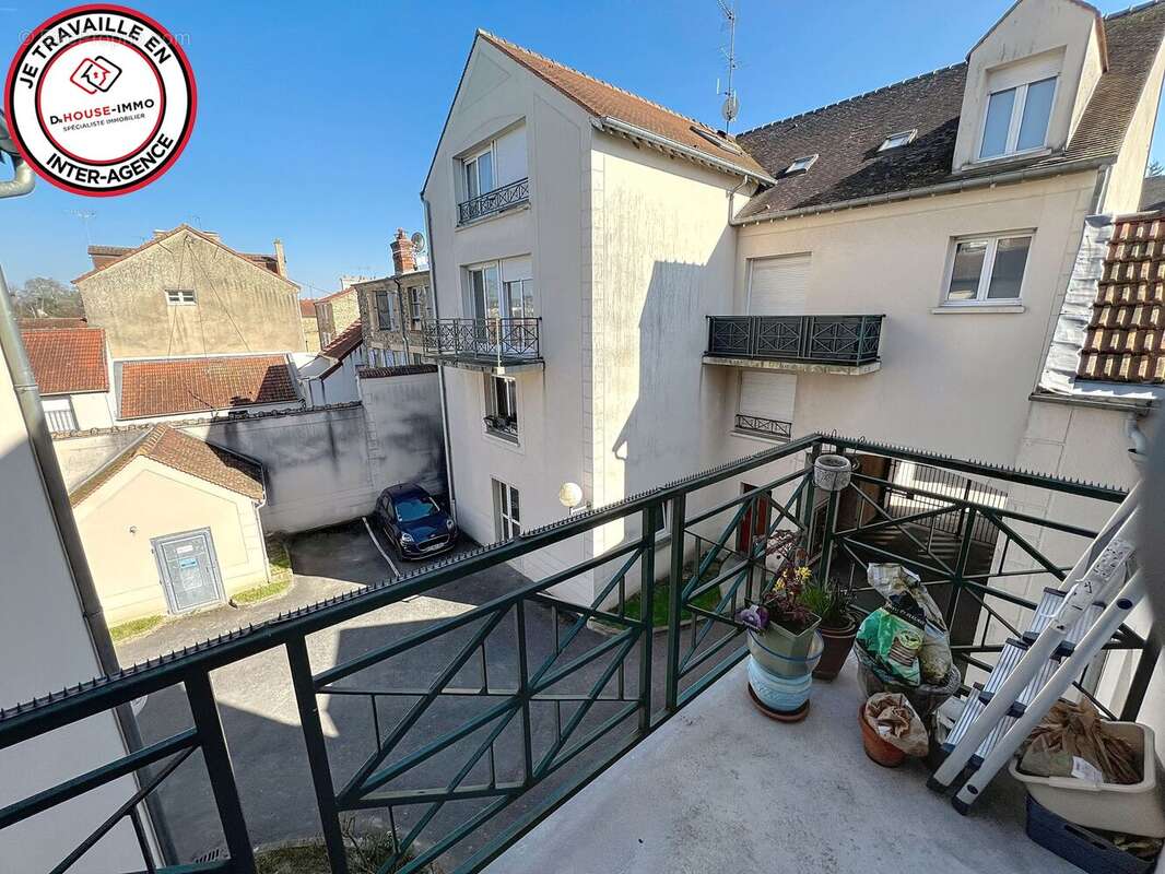 Appartement à CORBEIL-ESSONNES