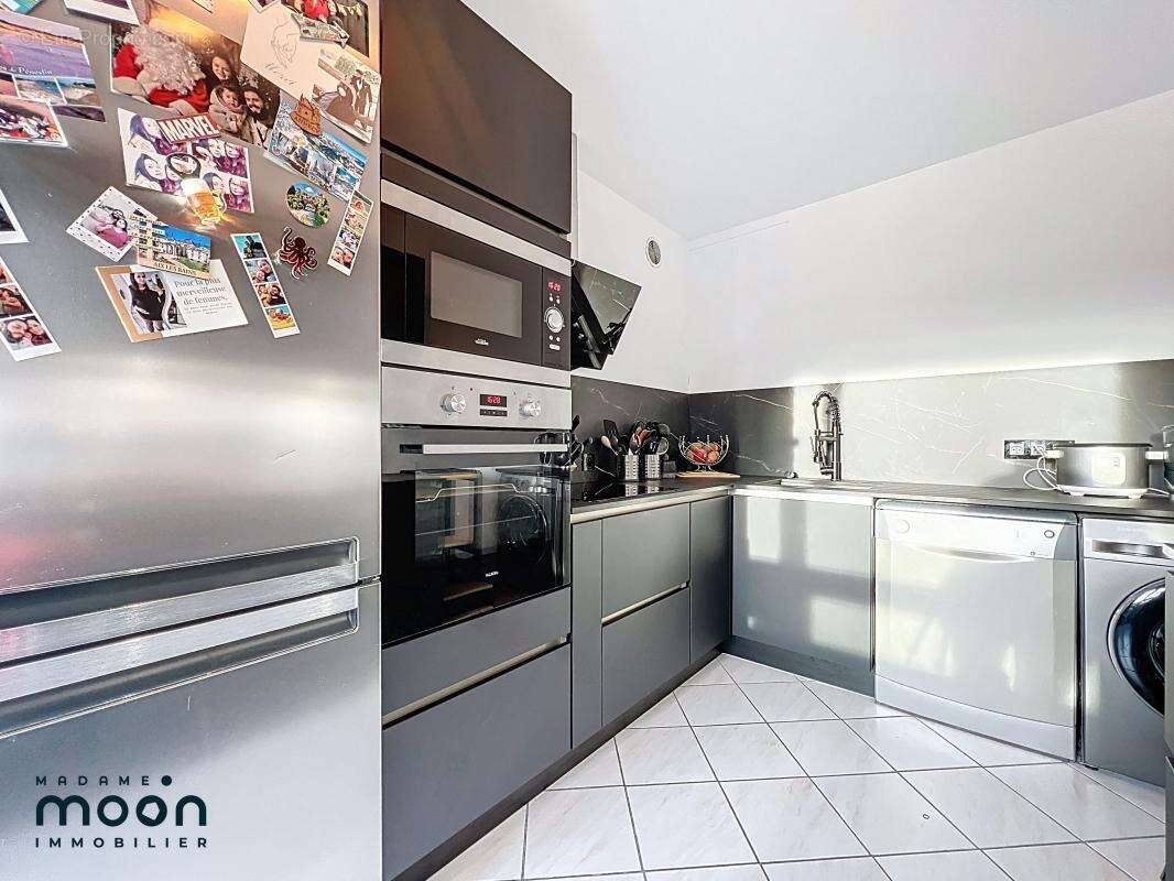 Appartement à OULLINS