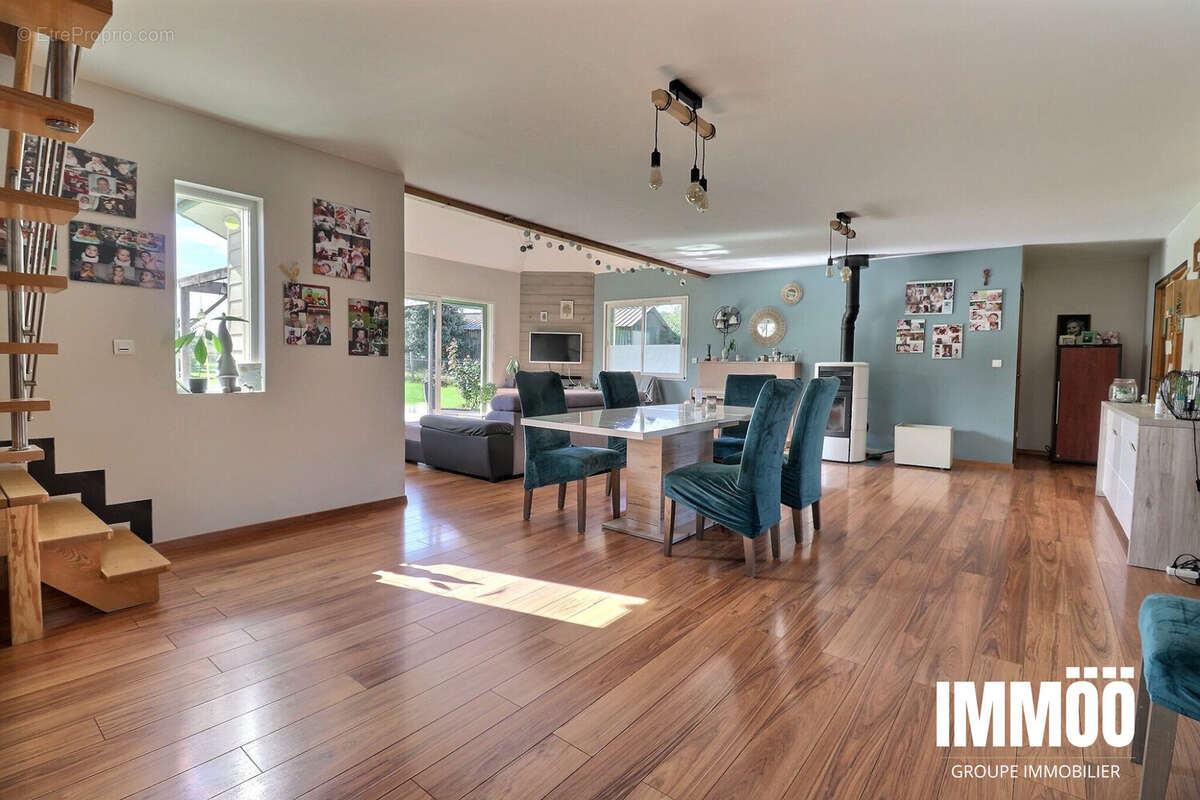 Maison à SAINT-PIERRE-DE-VARENGEVILLE