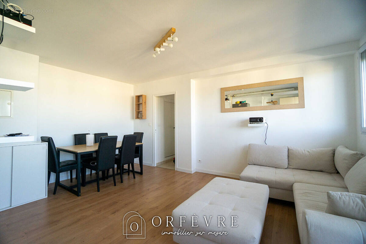 Appartement à CASTELNAU-LE-LEZ