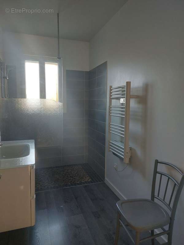 SALLE D&#039;EAU R- CH - Maison à VELINES