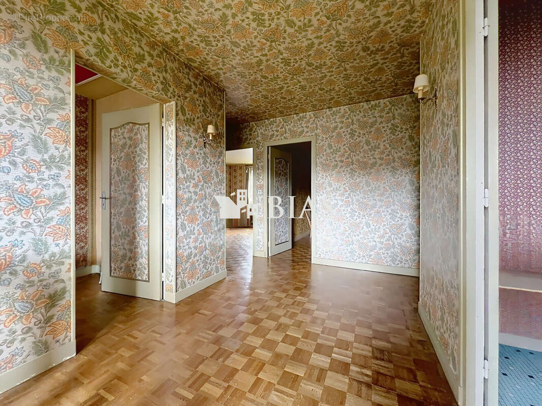 Maison 252 m² à Bernay  - photo 8