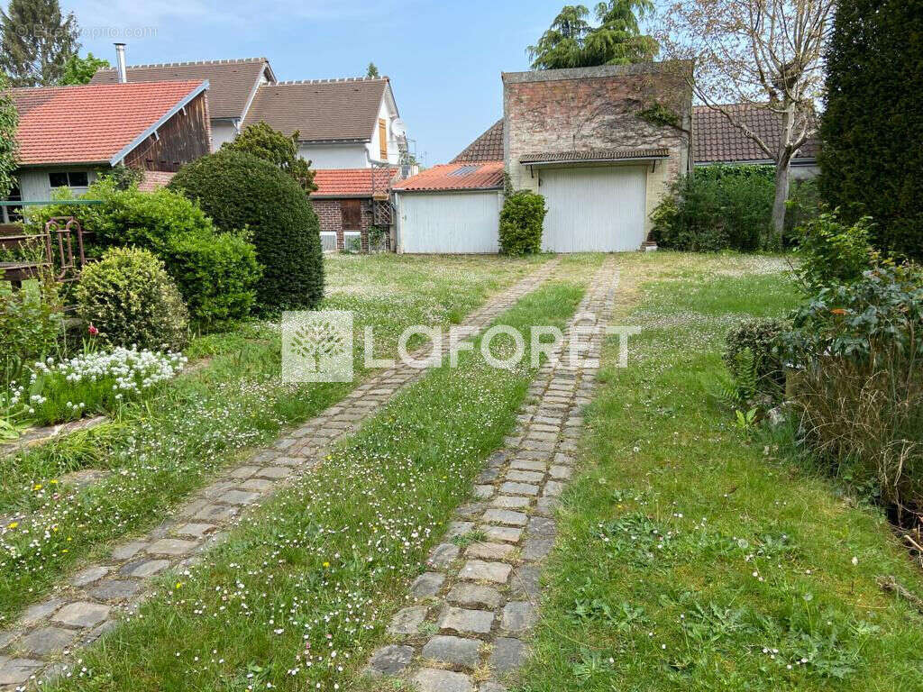 Maison Coye La Foret 10 pièce(s) 217 m2 - photo 7