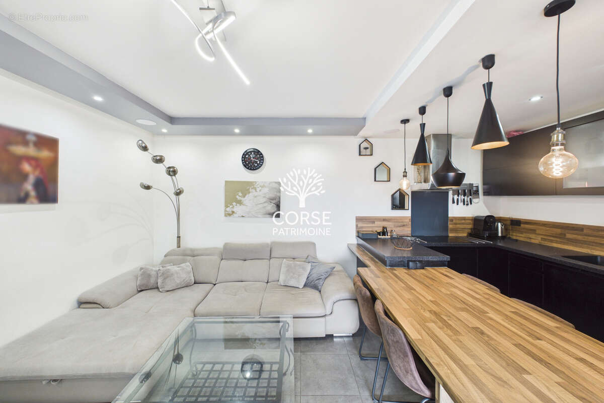 Appartement à PORTO-VECCHIO