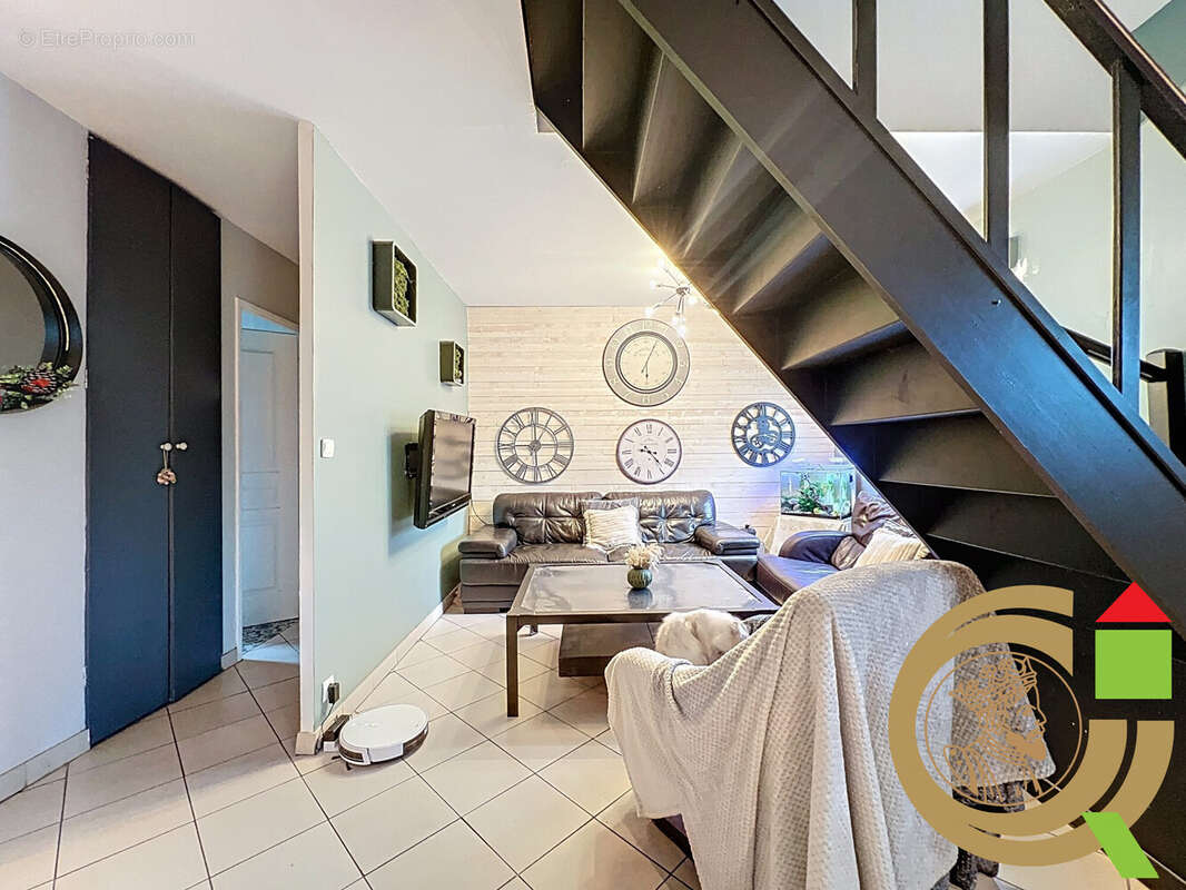 Maison à ESTREELLES