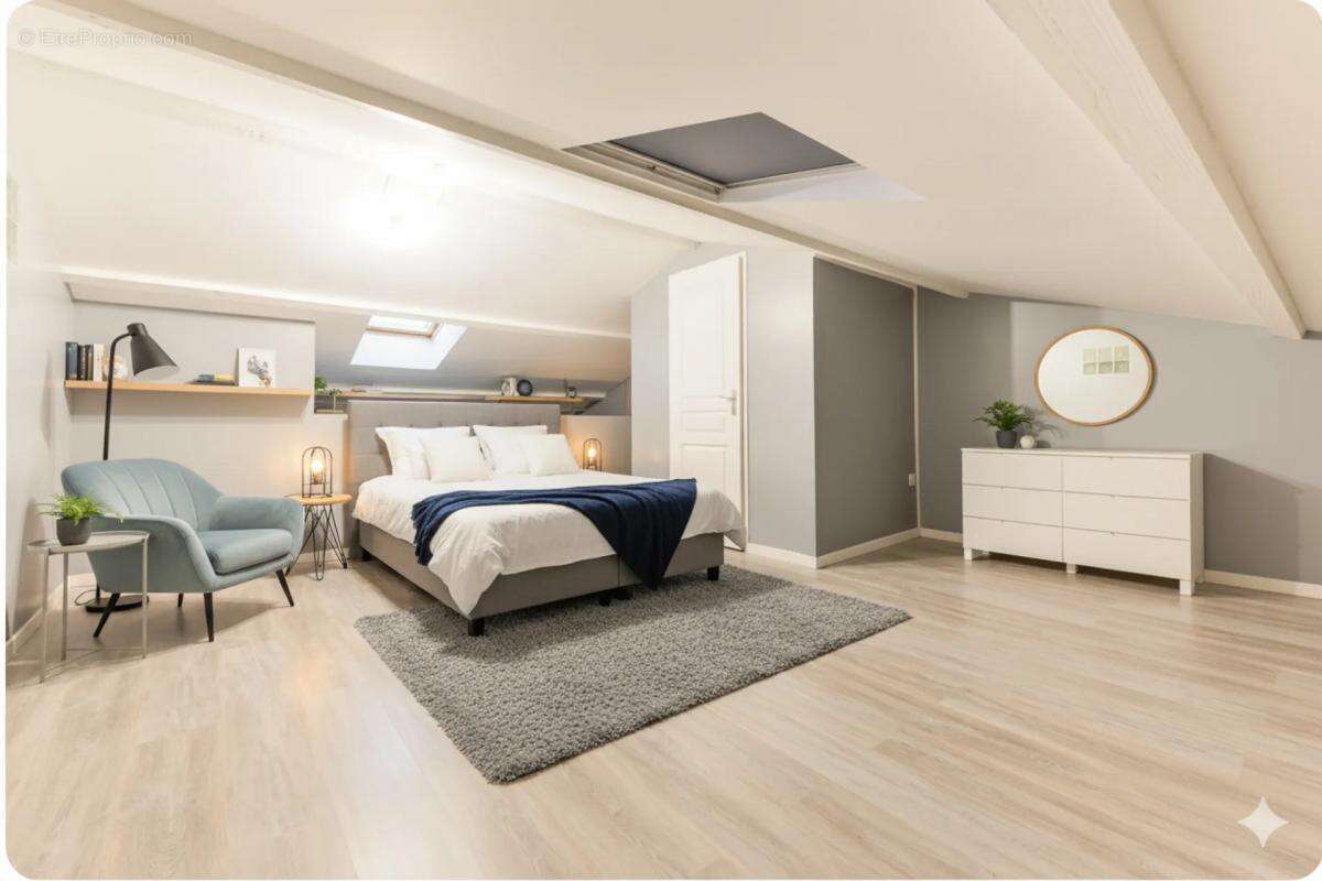 Maison à AIGREFEUILLE-SUR-MAINE