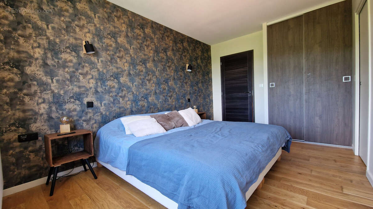 Maison à POLEYMIEUX-AU-MONT-D&#039;OR