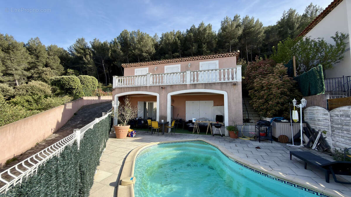 Maison à LA PENNE-SUR-HUVEAUNE