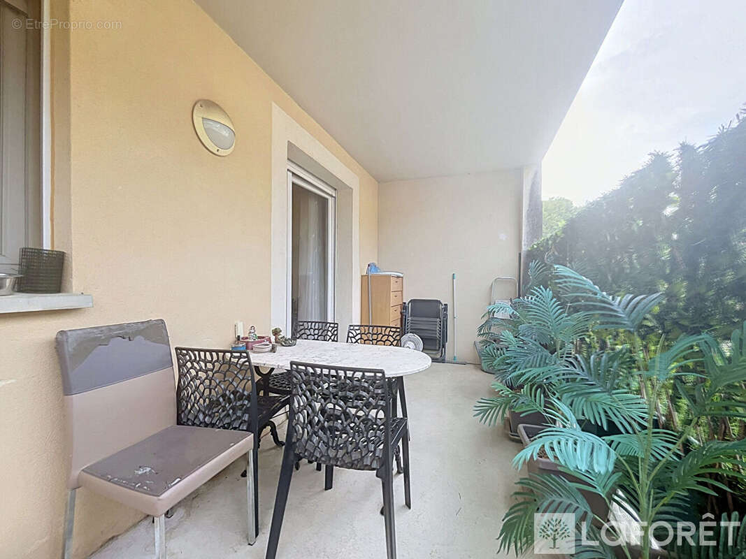 ORANGE CENTRE - Appt 33 m2  - Place de parking - Terrasse - photo 8