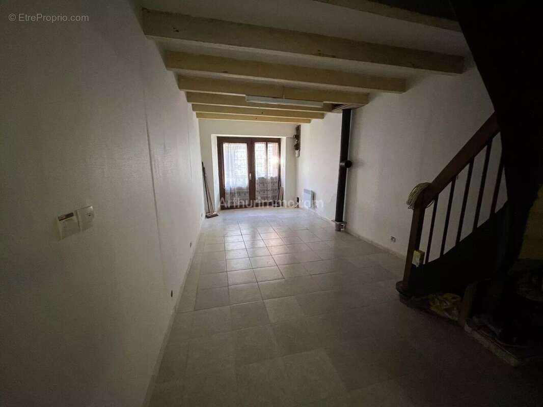 Maison à CHAMPAGNE-EN-VALROMEY