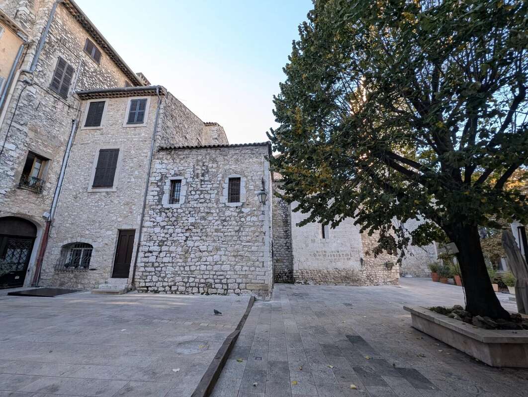 Appartement à VENCE