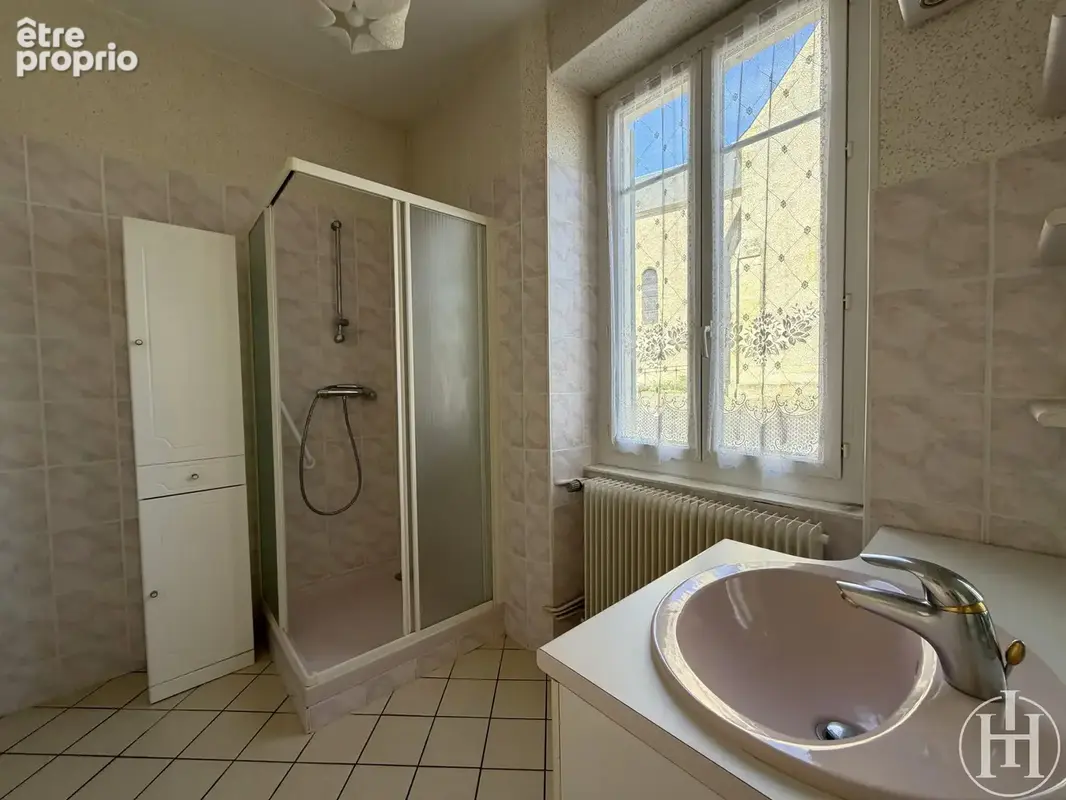 VILLABON   Maison en pierre avec dépendances et atelier. - photo 5