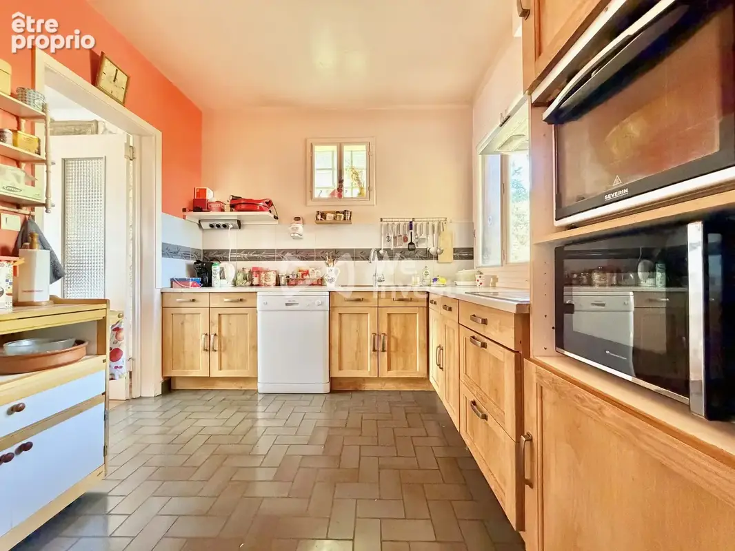 Maison 6 pièces 127 m² à vendre à Chatelguyon (63140) - photo 9