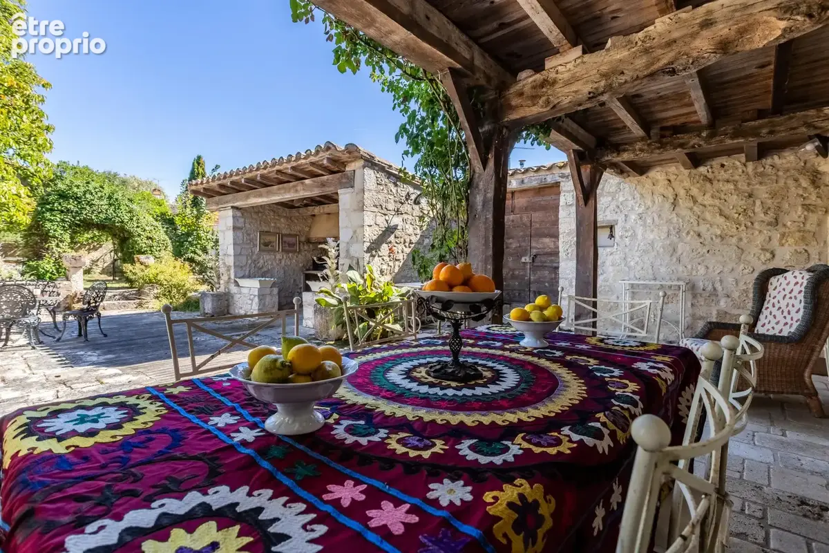 Maison de village avec piscine et jardin - photo 12