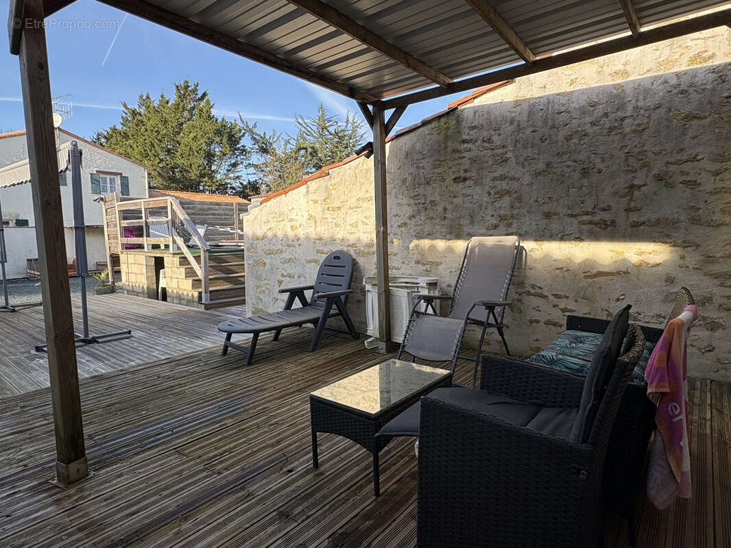 Maison à SAINT-JEAN-DE-LIVERSAY