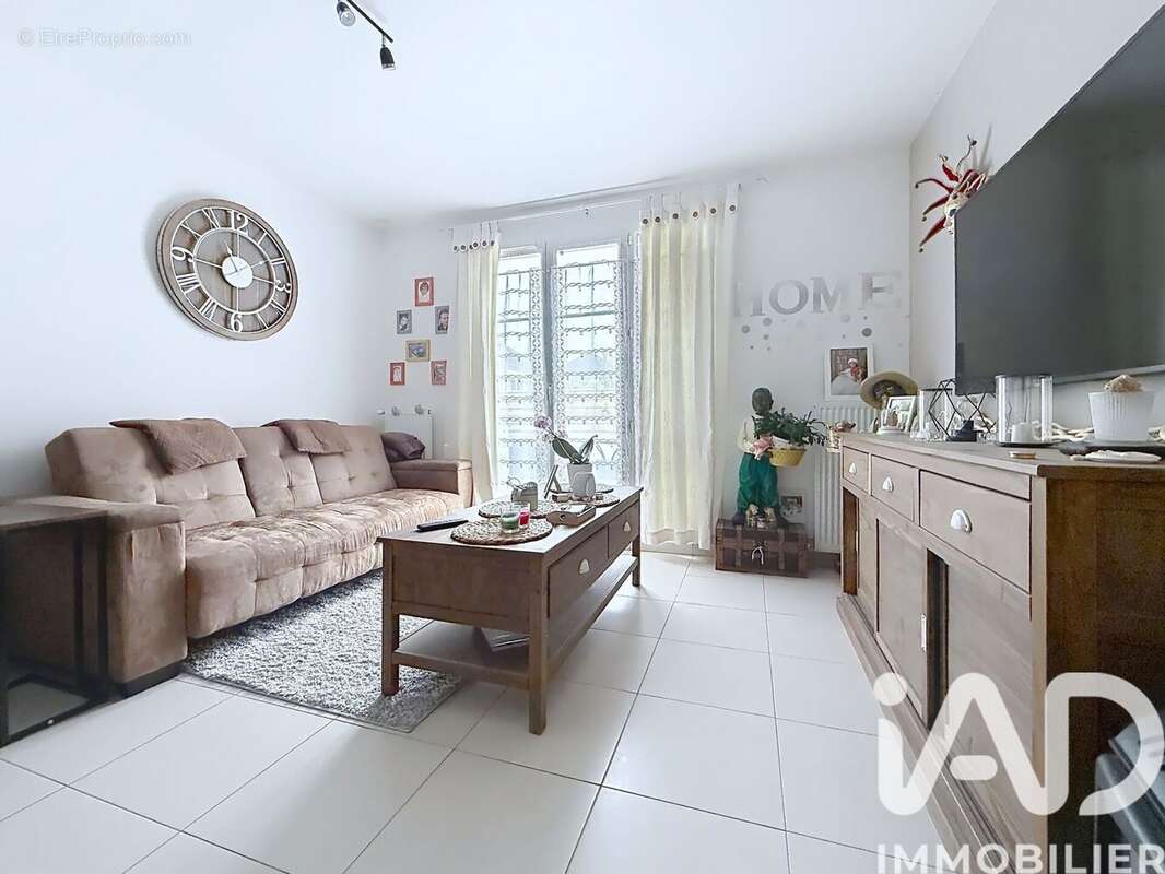 Photo 4 - Maison à FONTENAY-LE-VICOMTE